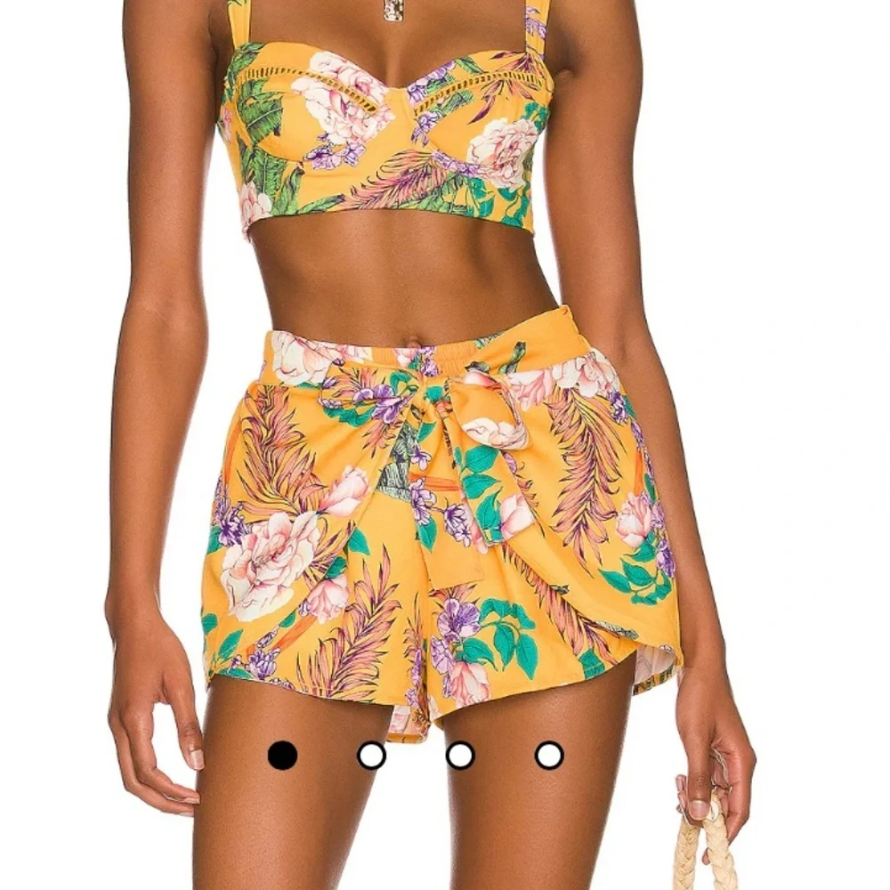 Agua Bendita x Revolve Roxanne Short in Mango Floral size XS - Picture 4 of 10